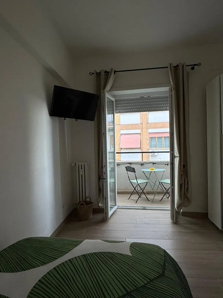Grazioso Appartamento Tiburtina - 3 Bedrooms Rome Apartment