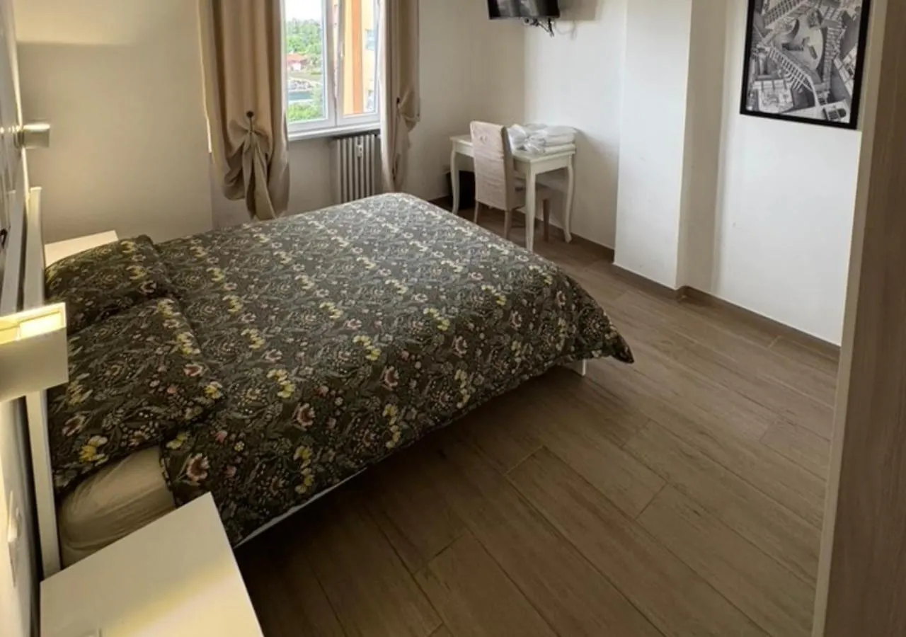 Apartment Grazioso Appartamento Tiburtina - 3 Bedrooms Rome