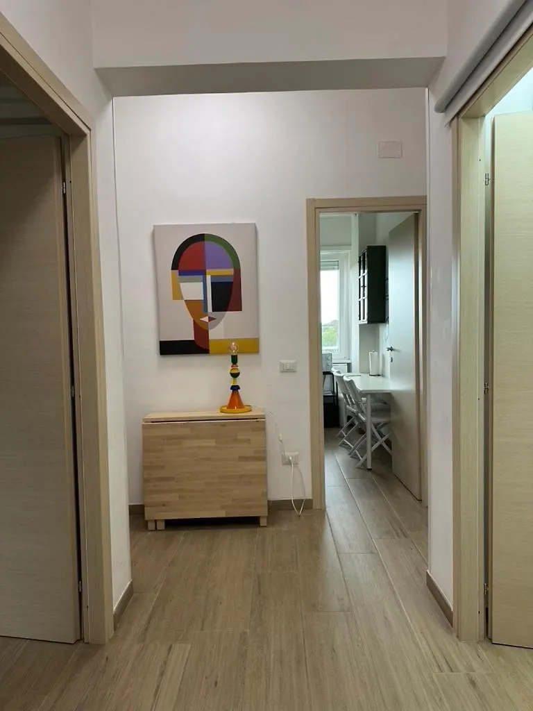 Grazioso Appartamento Tiburtina - 3 Bedrooms Rome 0*,
