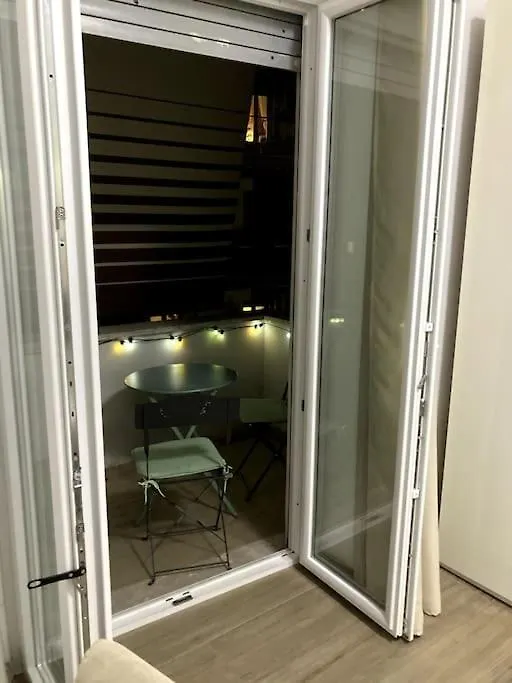 Apartment Grazioso Appartamento Tiburtina - 3 Bedrooms Rome