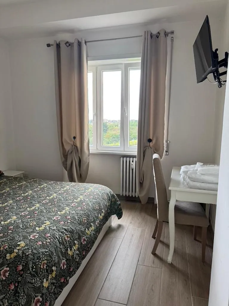 Apartment Grazioso Appartamento Tiburtina - 3 Bedrooms Rome Italy