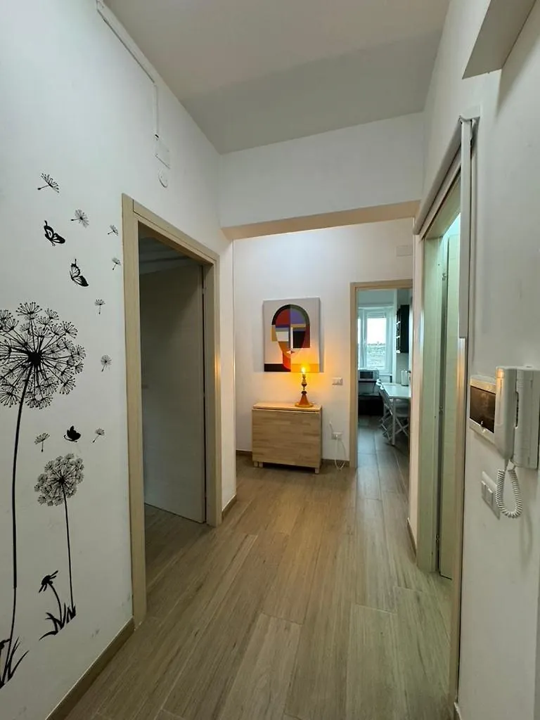 Grazioso Appartamento Tiburtina - 3 Bedrooms Rome 0*,  Italy