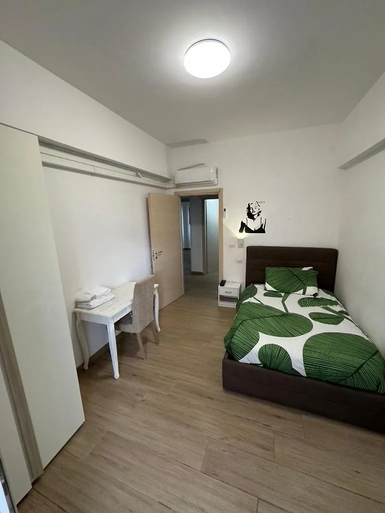 Grazioso Appartamento Tiburtina - 3 Bedrooms Rome